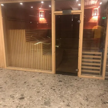 One Bedroom In Gated Complex Апартхотел 3*