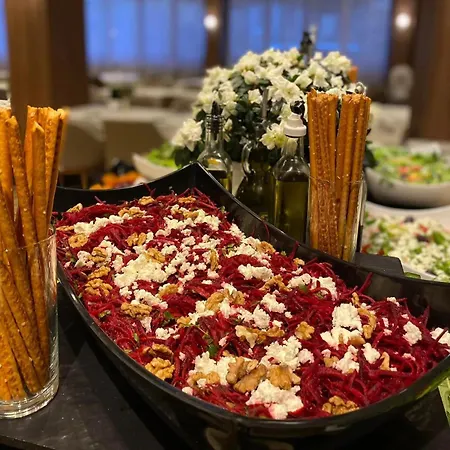 Апарт-отель One Bedroom In Gated Complex