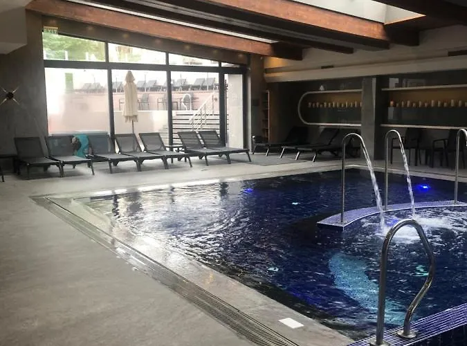 One Bedroom In Gated Complex 3*