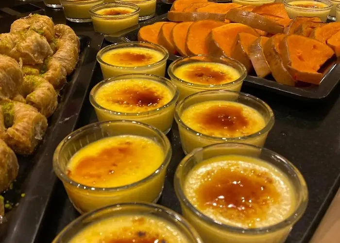 Апарт-отель One Bedroom In Gated Complex 3*